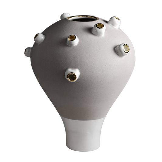 Vase sculpté en corail