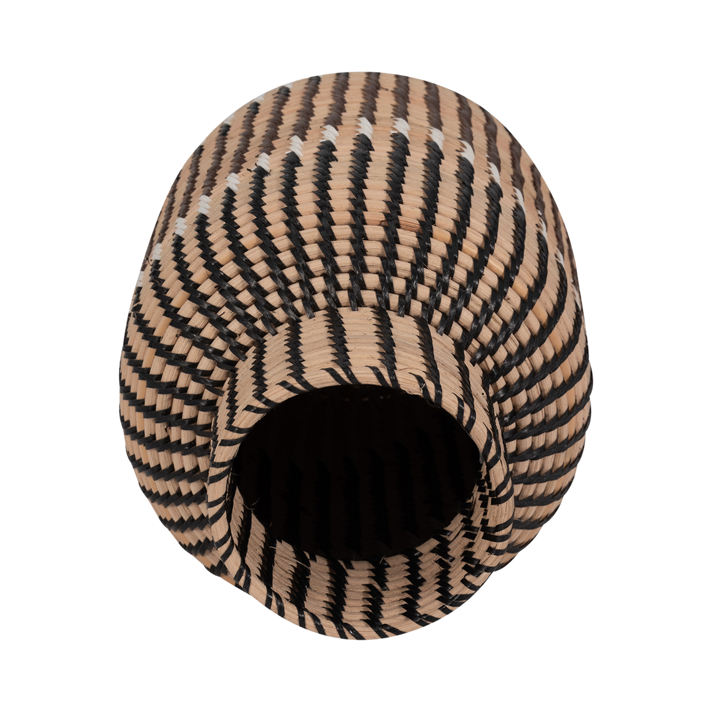 Vase en rotin tressé