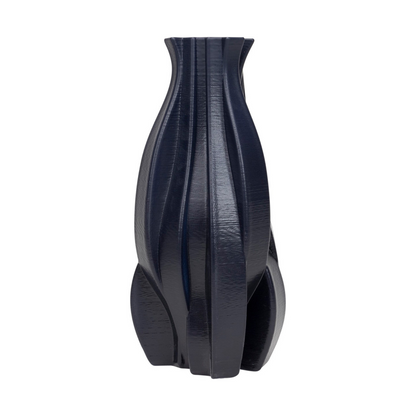 Vase en porcelaine ondulé et côtelé